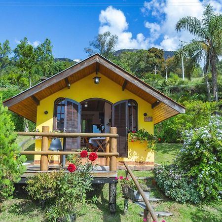 Chales Pedra Do Bau サン・ベント・ド・サプカイー エクステリア 写真